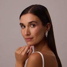 Load image into Gallery viewer, CAROLA earrings