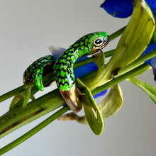 Load image into Gallery viewer, GREEN TEMPTATION ring
